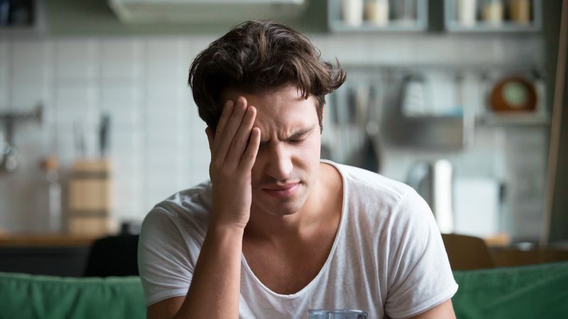 Too low a fat percentage increases the risk of a weakened immune system and injuries, while too high a fat percentage increases the risk of high blood pressure and type 2 diabetes, among other things.