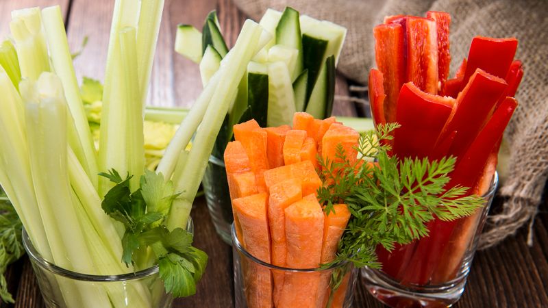 Chopped vegetables are a healthy alternative when you feel hungry.